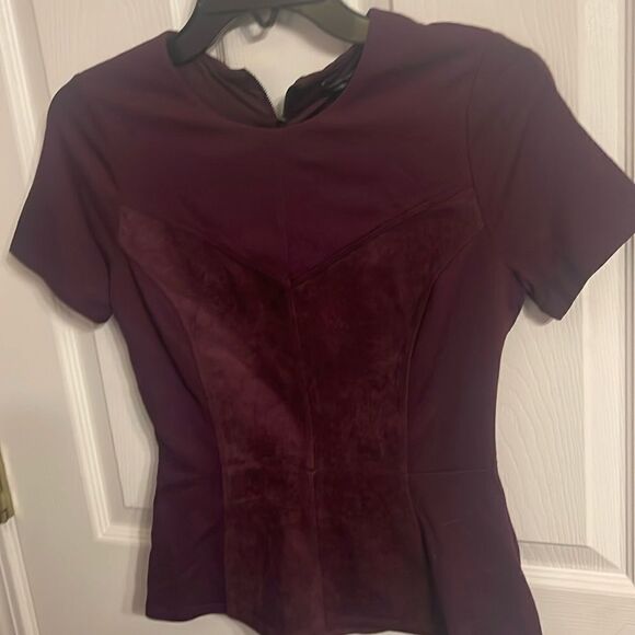 BCBG MaxAzria Peplum Blouse. XSmall - Picture 1 of 7